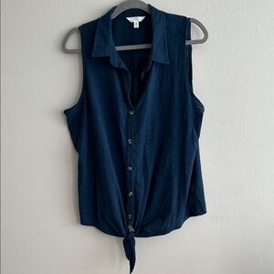 Time and Tru Navy Sleeveless Button-Down Shirt